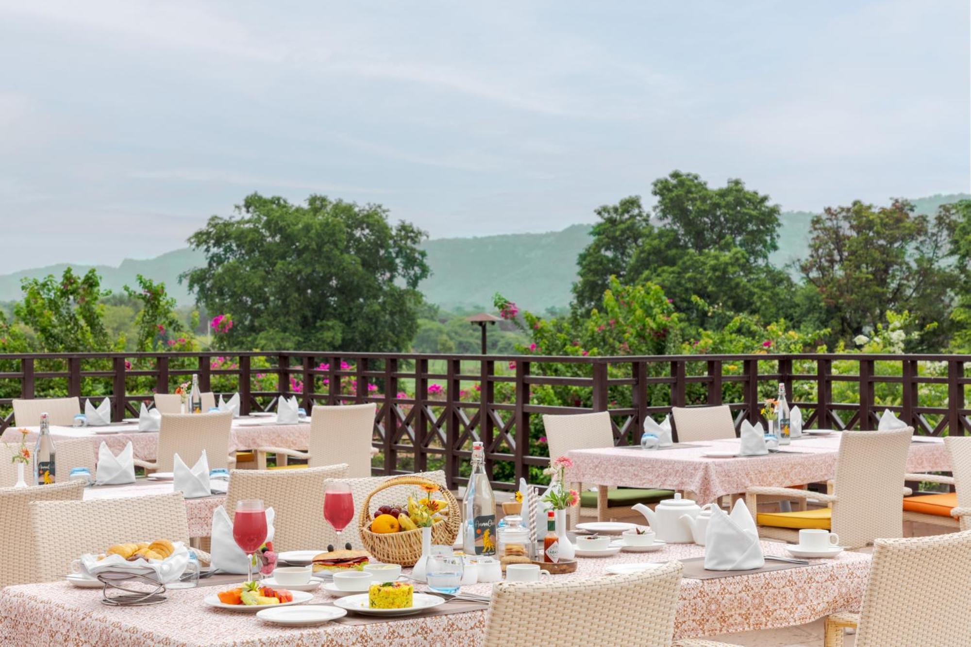 Aamaghati Wildlife Resort, Ranthambore Sawai Madhopur Extérieur photo
