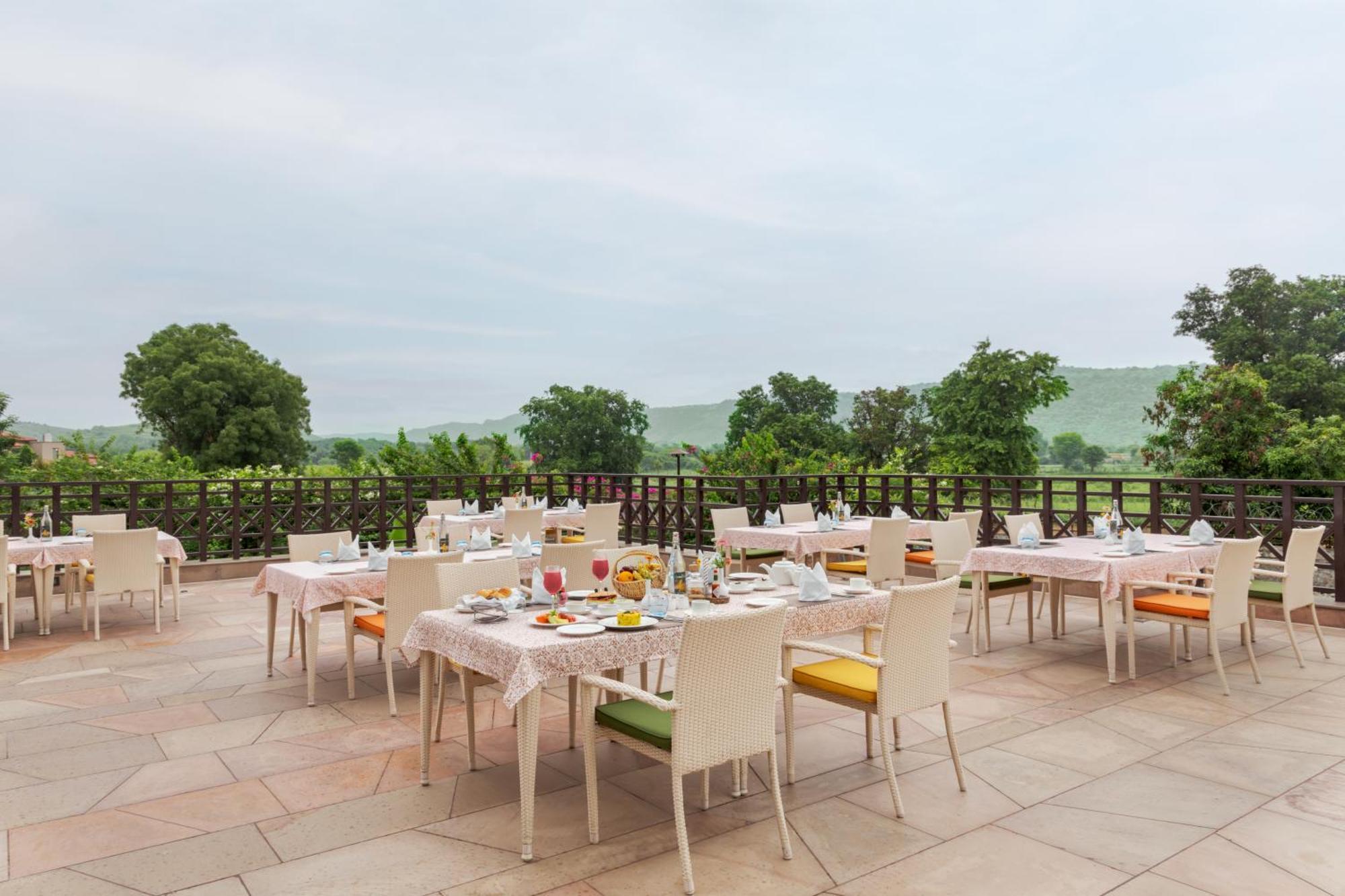 Aamaghati Wildlife Resort, Ranthambore Sawai Madhopur Extérieur photo